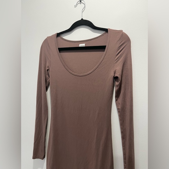 Aritzia Wilfred Free Long Sleeve Mini Bodycon Stretch Nude Taupe Brown Dress S - Picture 5 of 8
